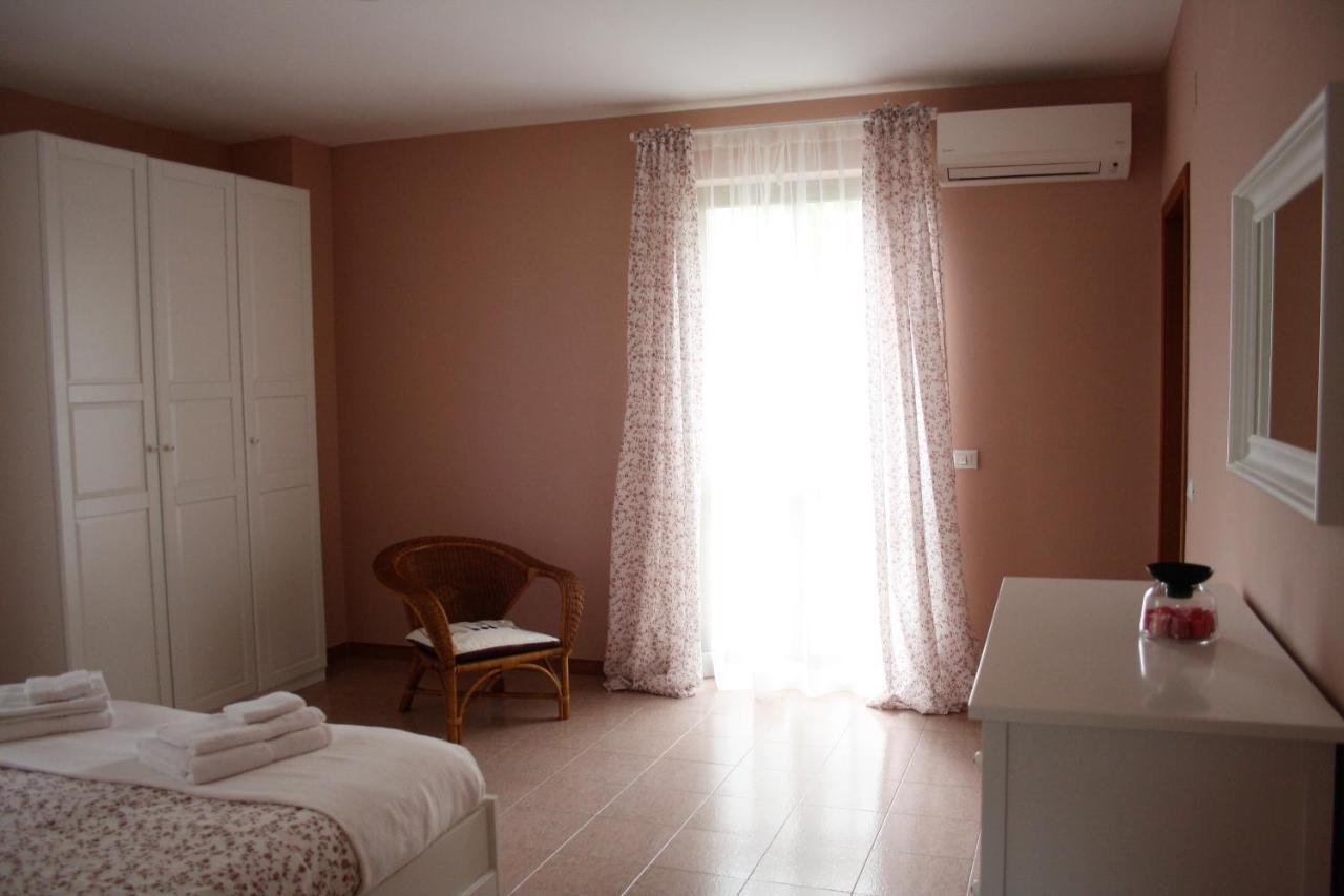 Villa La Pinetina à Pescara Extérieur photo